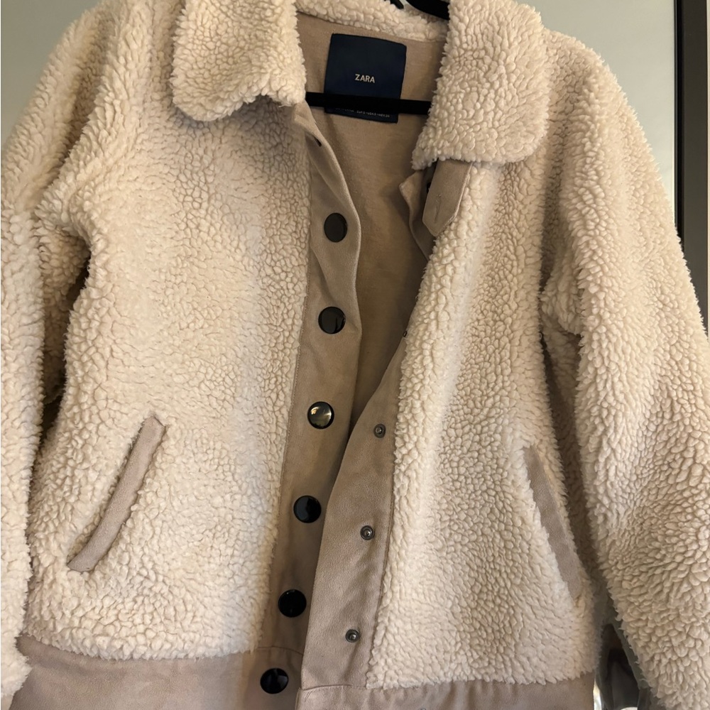 Zara Jacket - Picture 2 of 9